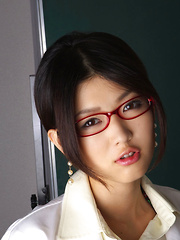 Noriko Kijima Asian is erotic doctor with red fishnets and specs